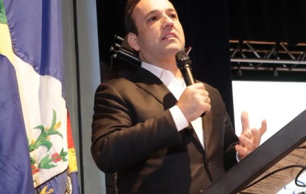 Republicanos Escolhe André Português para Governo do RJ