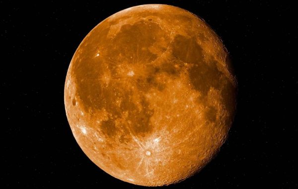 Lua Minguante em Destaque no Rio: Calendário Lunar de Abril de 2026